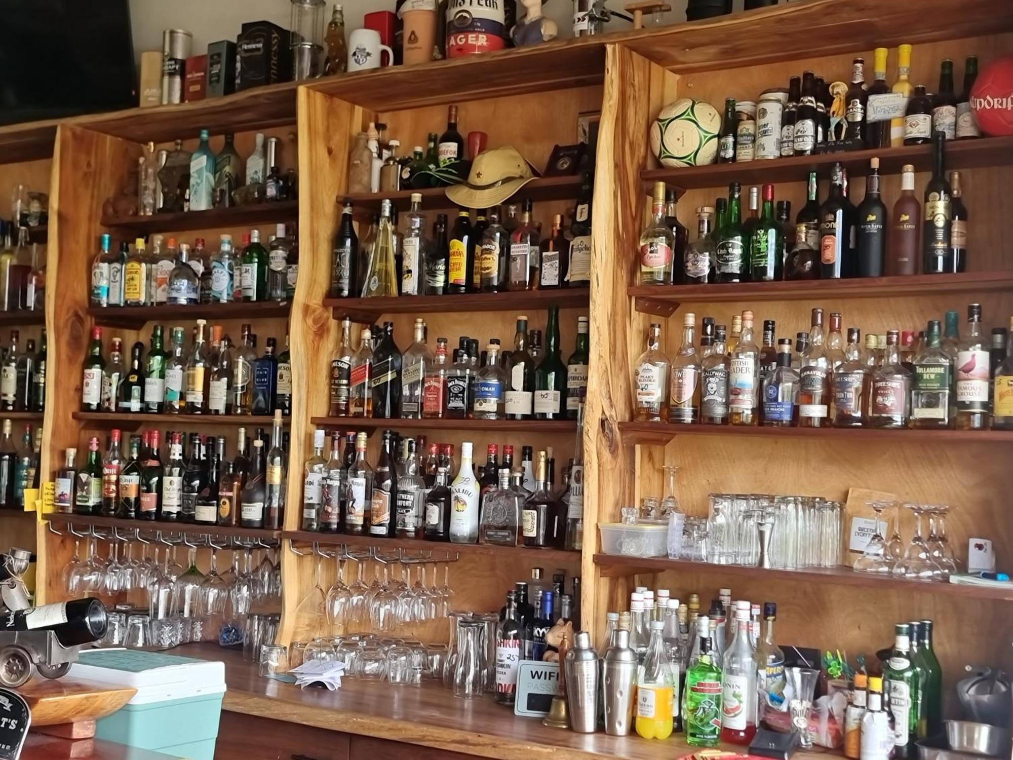 Goggas Nest Bnb & Restaurant Matsapha Buitenkant foto