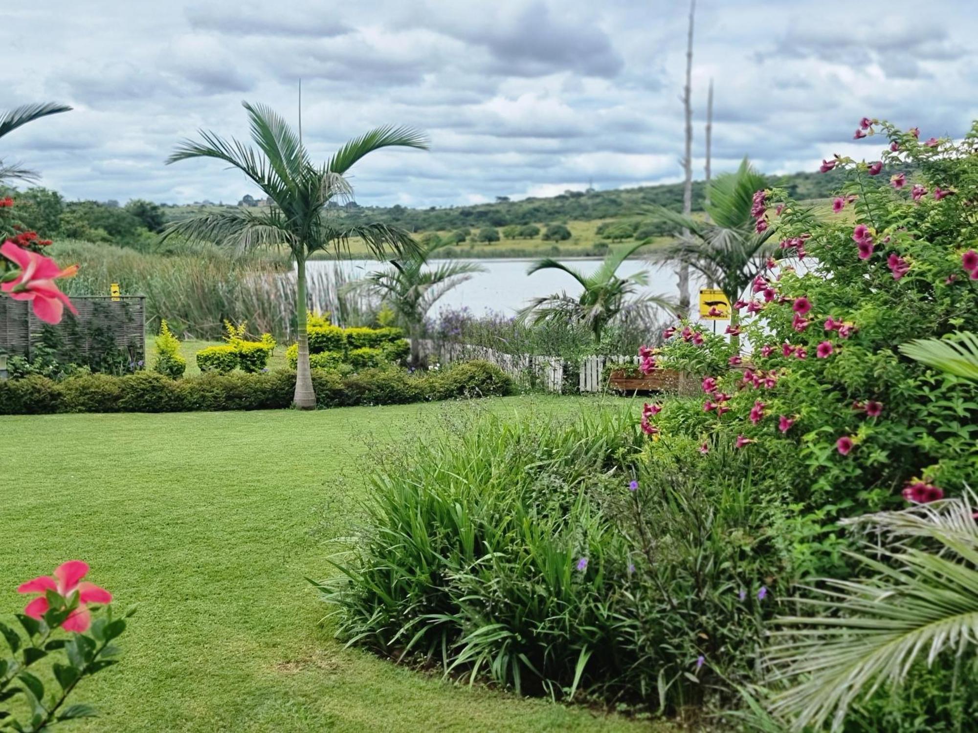 Goggas Nest Bnb & Restaurant Matsapha Buitenkant foto